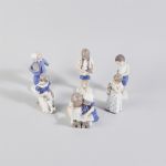 1727 7015 Figuriner